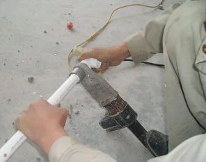青山漏水维修电话